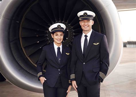 qantas pilot uniforms.